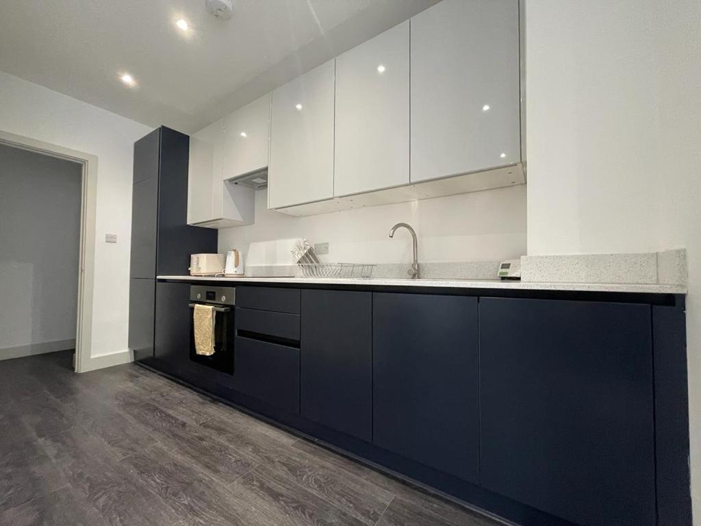 דירות Star London Finchley Road 3-Bed Retreat מראה חיצוני תמונה